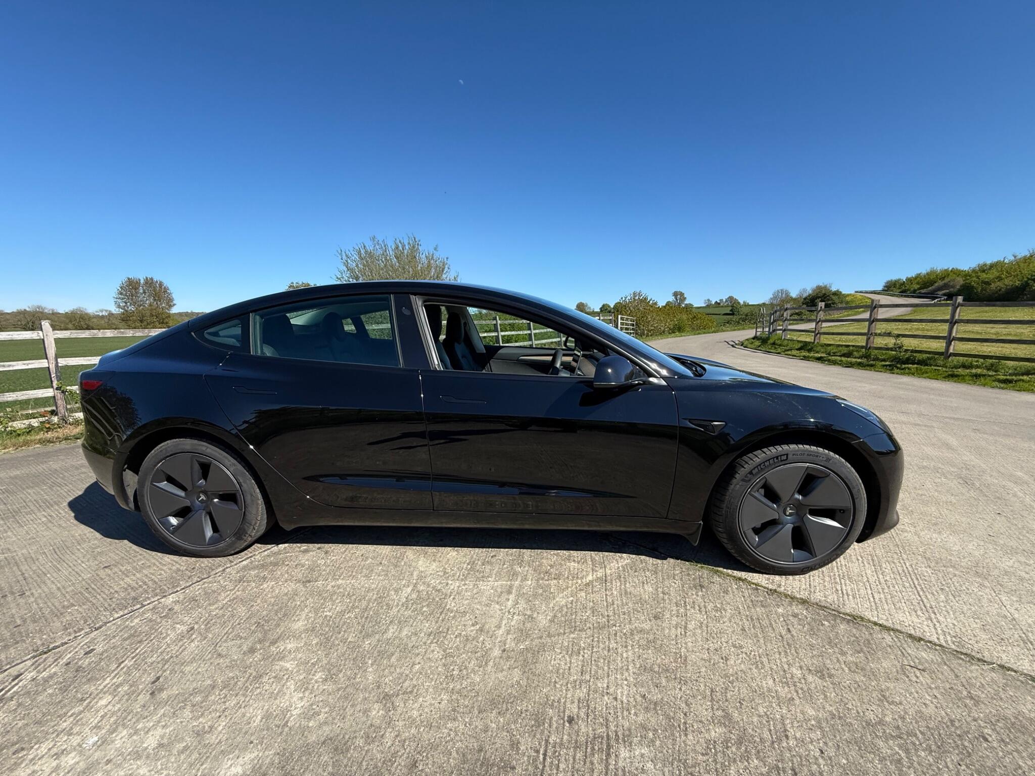 Tesla Model 3 Saloon 4dr Electric Auto RWD (241 bhp) — photo 82 of 114